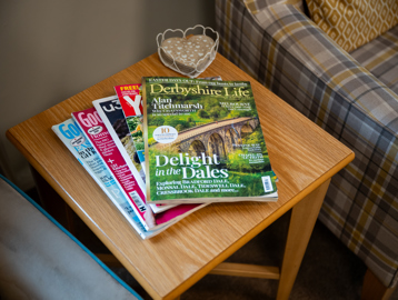 Coffee table with magazines 