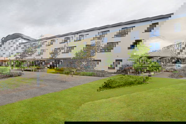 Knaves Court 2
