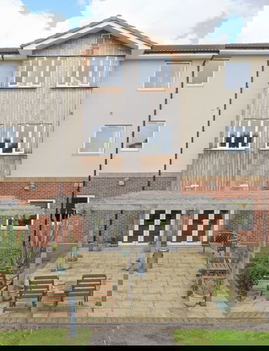 Alreywch Court 005 