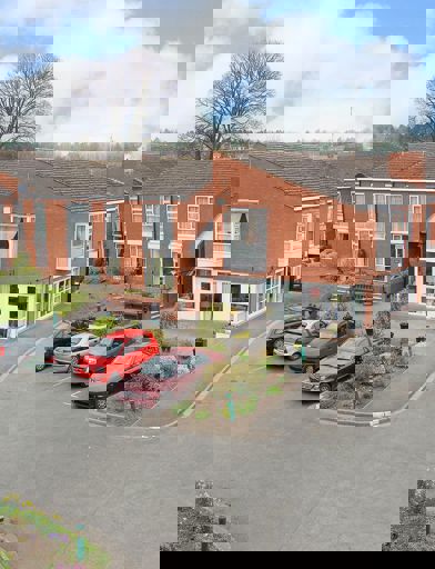 Roland Rutter Court 017 