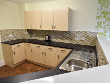 4327 Oakley Gardens 009