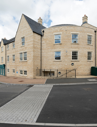 1608 Mulberry Court 002