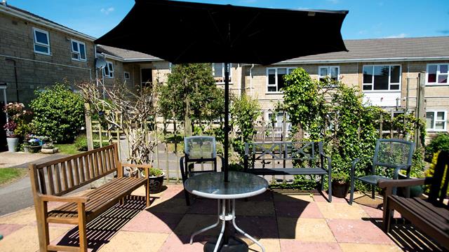 Craddock Court Outdoor Seating