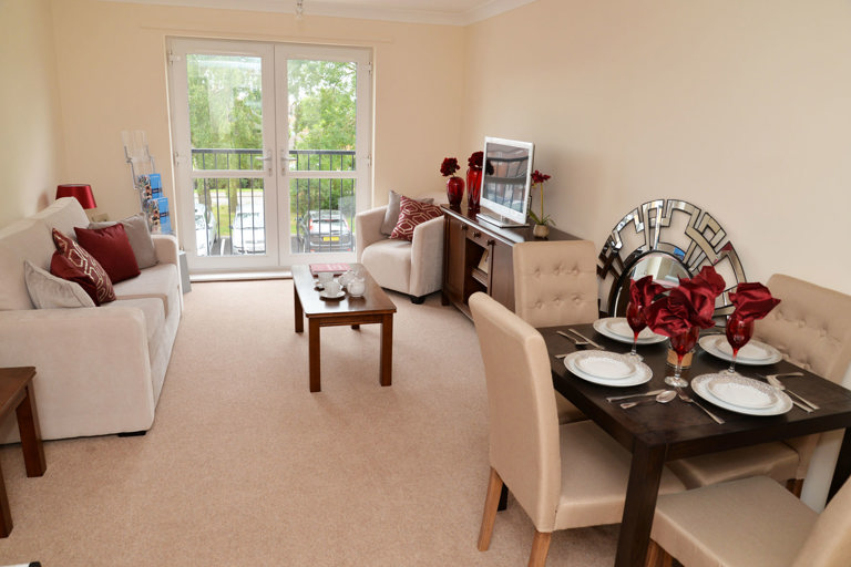 4210 Webb Ellis Court 002