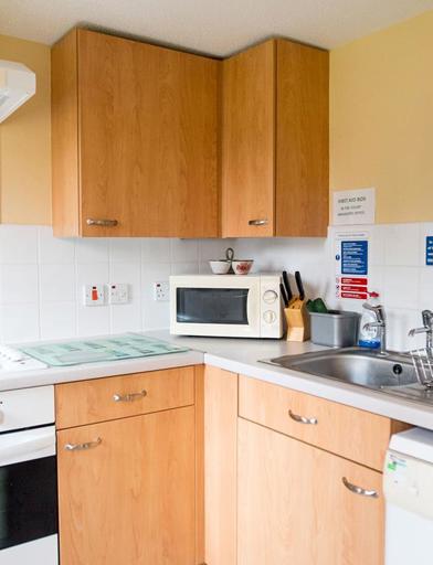 Dennis Sneezum Court Communal Kitchen 