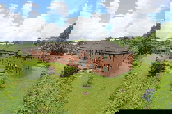 2524 Riddiough Court 002