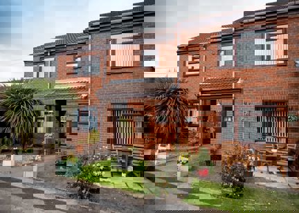 Marion Murdoch Court 7