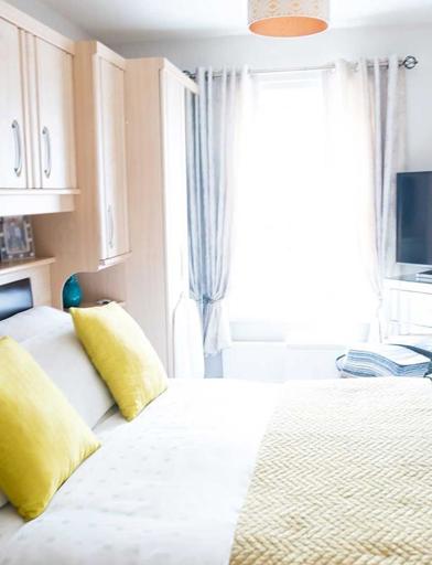 John Anderson Court Double Bedroom 
