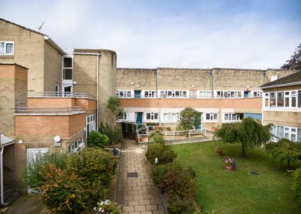 H21 Charles Dalton Court 10