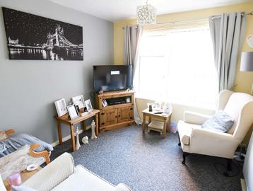 Minden Court 2 Apartment Living Room