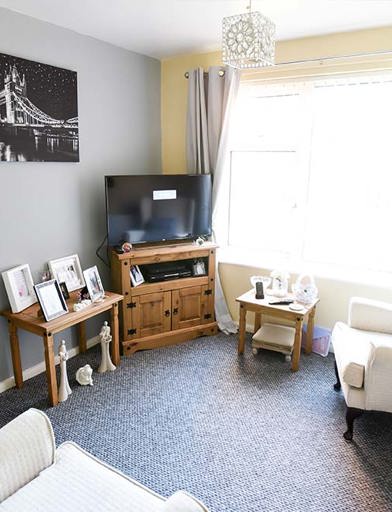 Minden Court 2 Apartment Living Room 