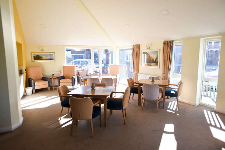 William Roberts Court Dining Area