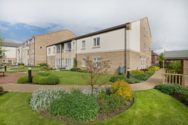 3702 Rokeby Gardens 010