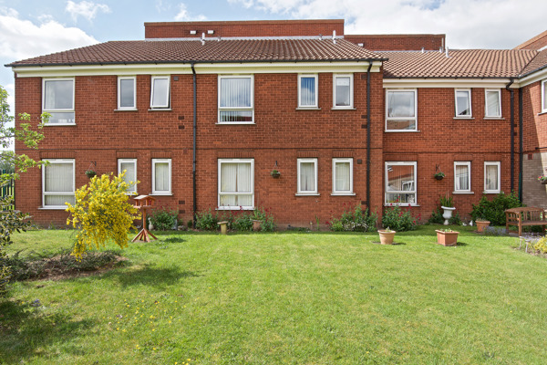 3305 George Shooter Court 001