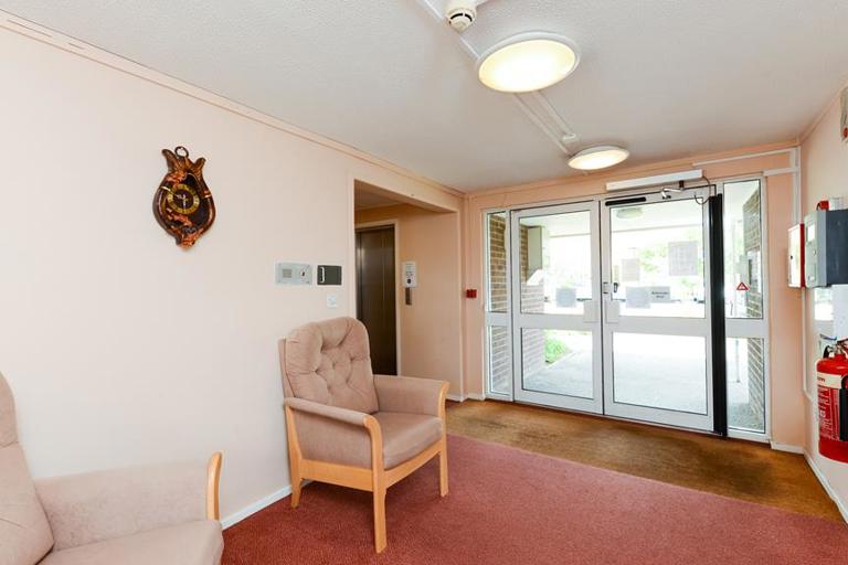 Charles Miller Court 007