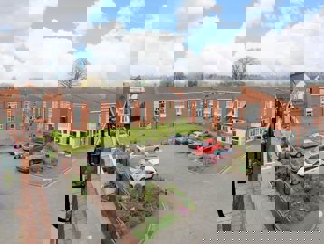Roland Rutter Court 08