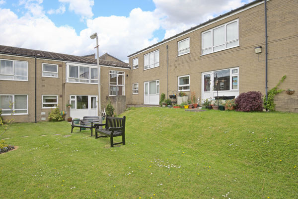2508 Barnes Court 005