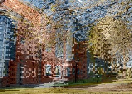Pine Court 2