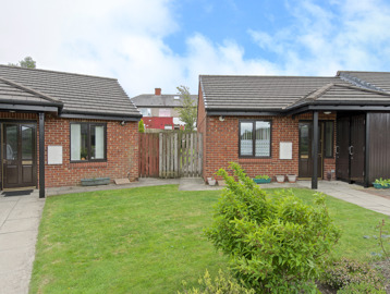 Denfield Square Hx3 09