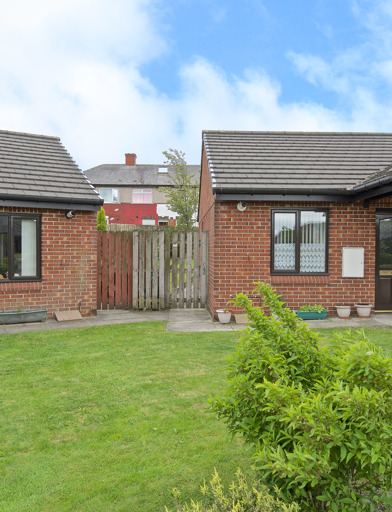 Denfield Square Hx3 09 