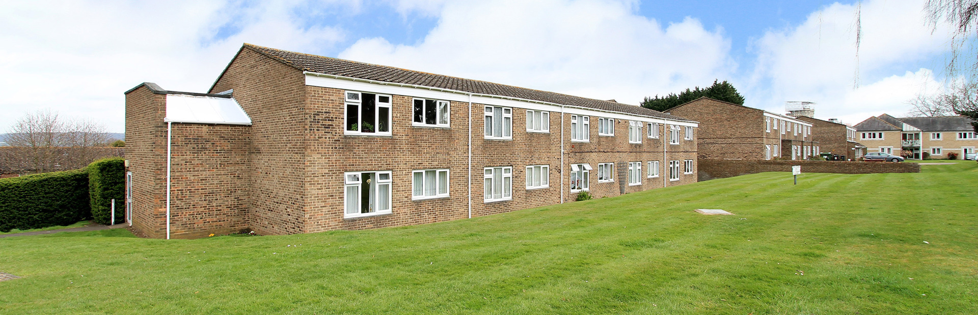 2404 Dennis Cadman House 001