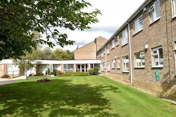 Avon Court 1