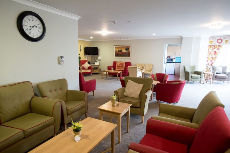 Willow Bank 22