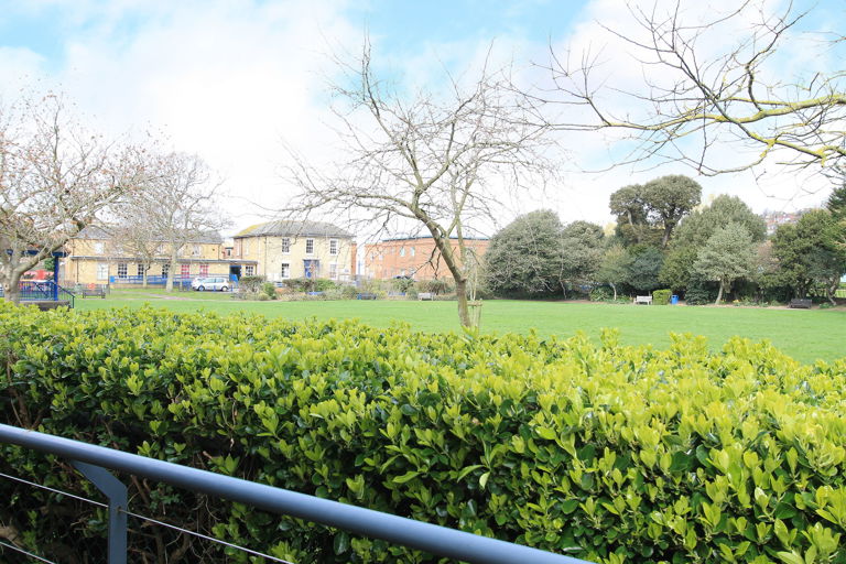Dolphin Court 3