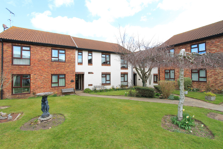 2405 Dosset Court 005