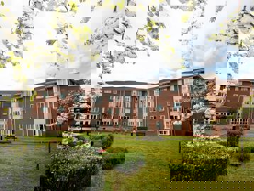 Charles Court 4