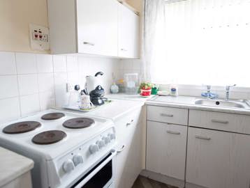 Lord Cromwell Court Apartment Kitchen