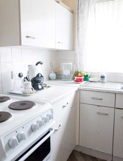 Lord Cromwell Court Apartment Kitchen 