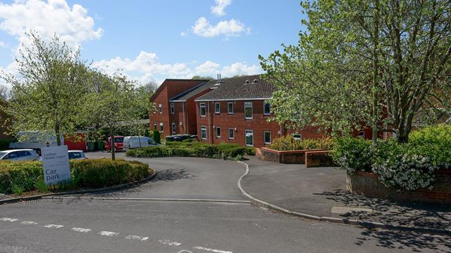 Ludlow Hewitt Court 003