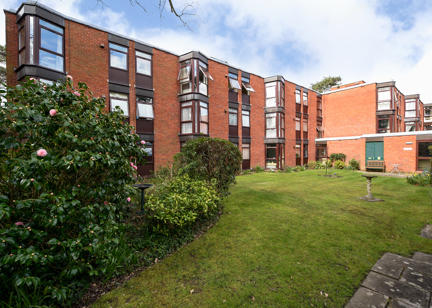 1922 Hart Court 002