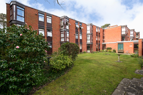 1922 Hart Court 002