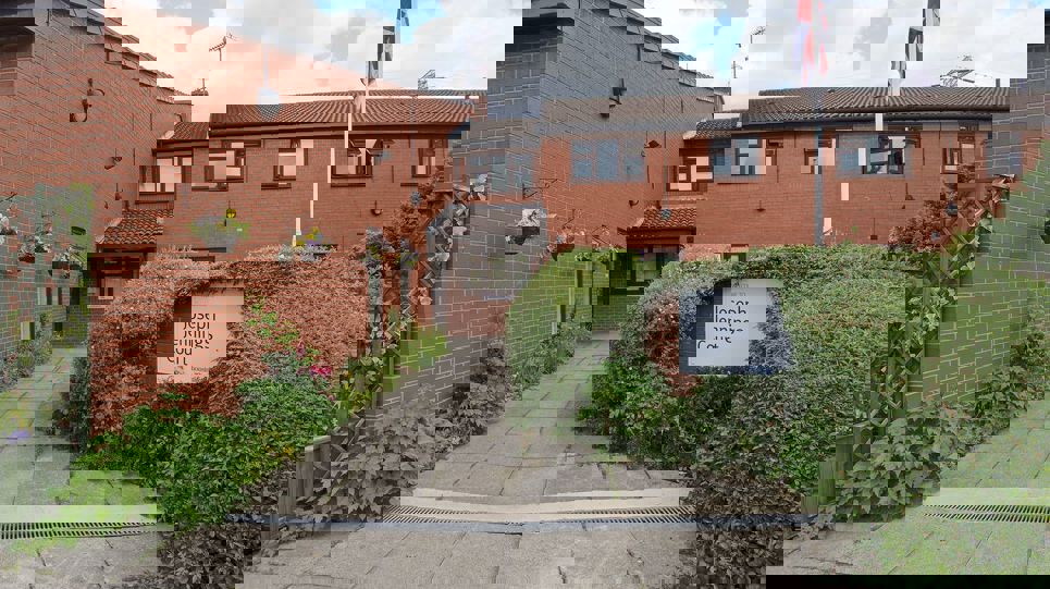 1841 Joseph Jennings Court 004