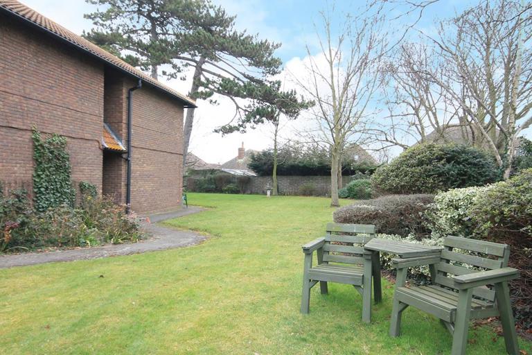Countess Mountbatten Court 011
