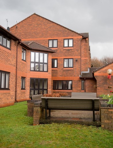 Avril Court 33 