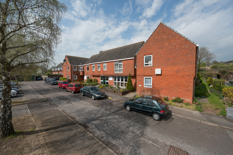 Hedley Davis Court 003