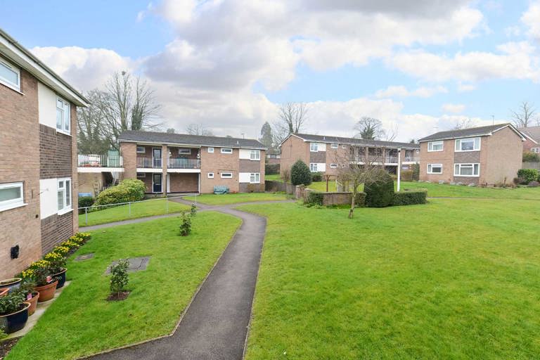 Oliver Leese Court Garden