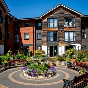 Rohan Gardens outside area