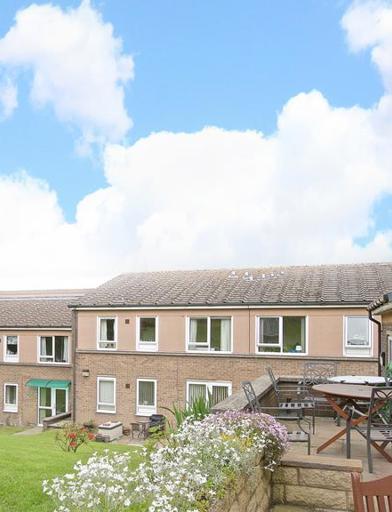 Harvey Longworth Court Bb4 013 