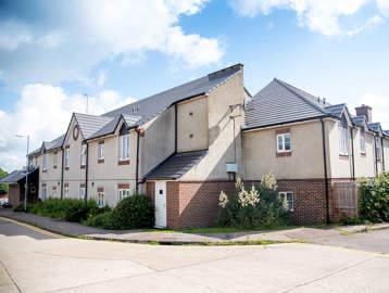 Roadside vide of some of the properties at Banks Court