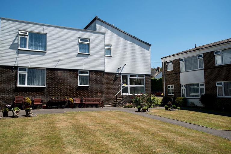 Trefor Jones Court 6