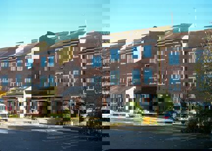 Ryan Court Front 100 2849