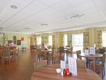 2516 Kingsway 003