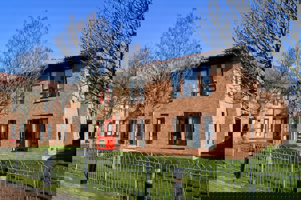 Priory Court 9