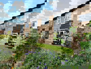 Earl Spenser Court 0081