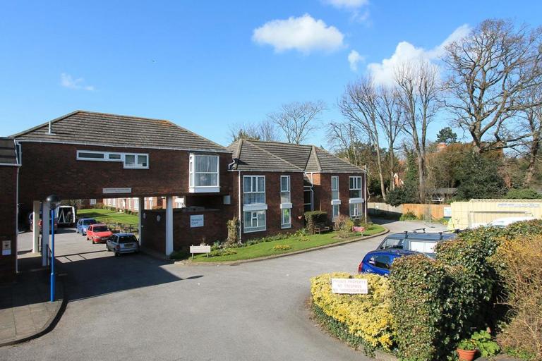 Newport Court 001