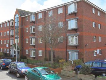 2433 Irene Astor Court 002